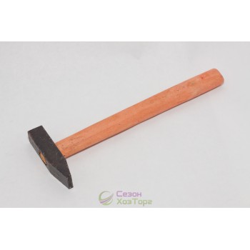 Молоток 500 г з дерев'яною ручкою