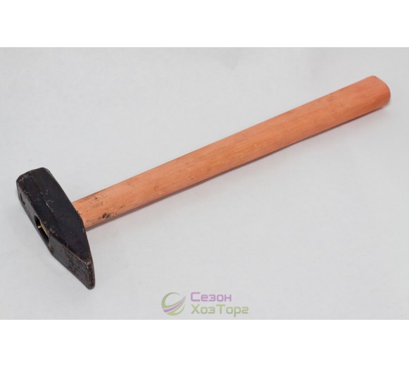 Молоток 800 г з дерев'яною ручкою