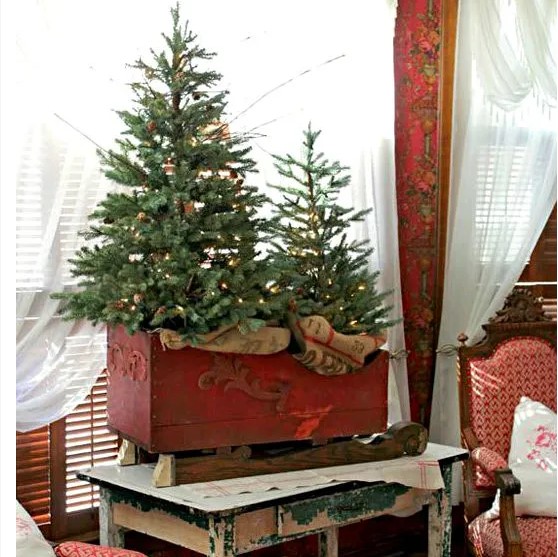 прикрашаемо низ ялинки